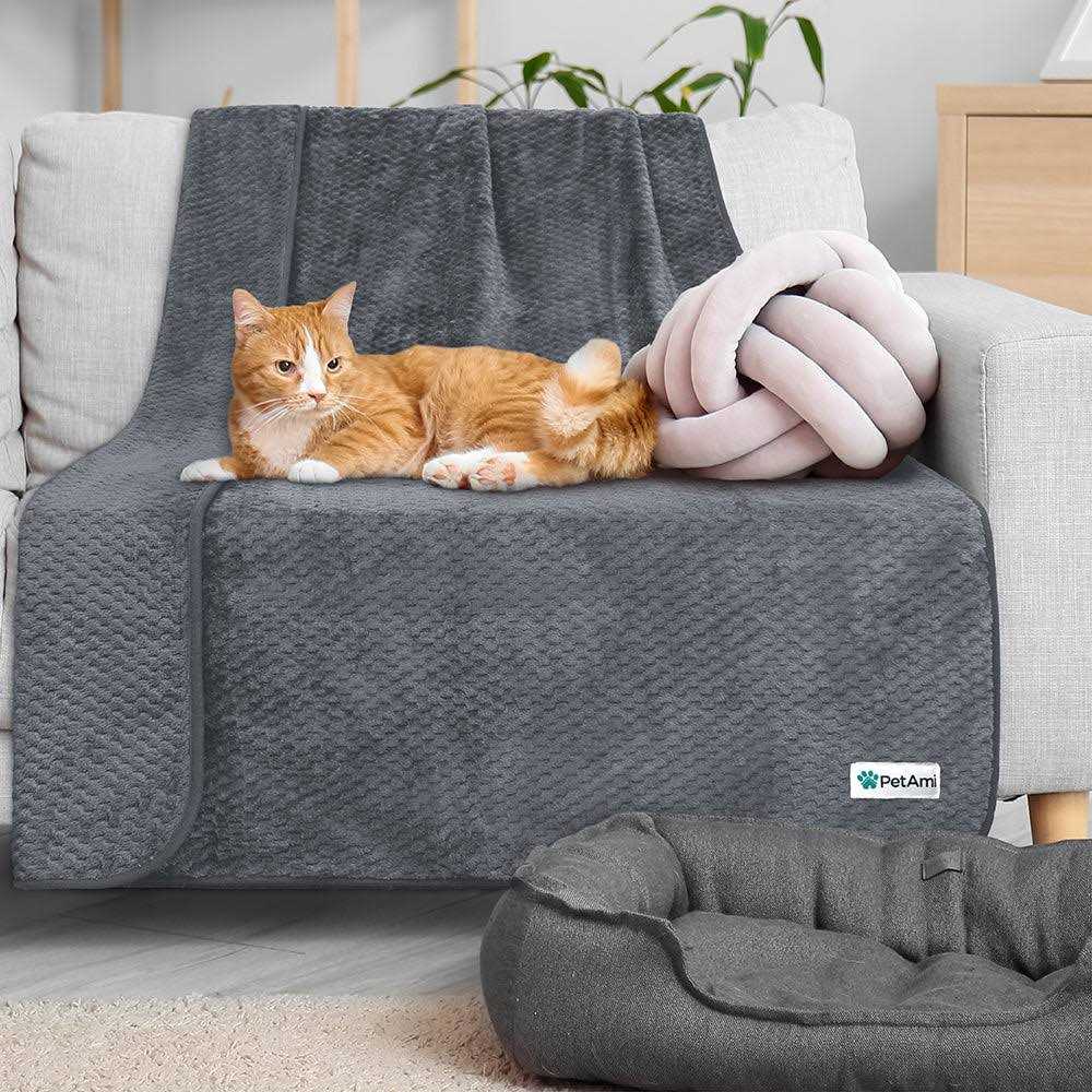 Sherpa Fleece Waterproof Waffle Cat Dog Blanket U382685