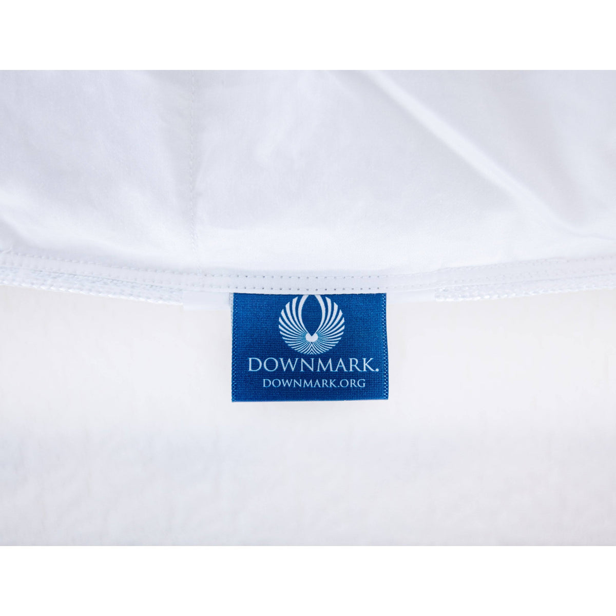600 Loft White Down Comforter with Corner Ties C9662
