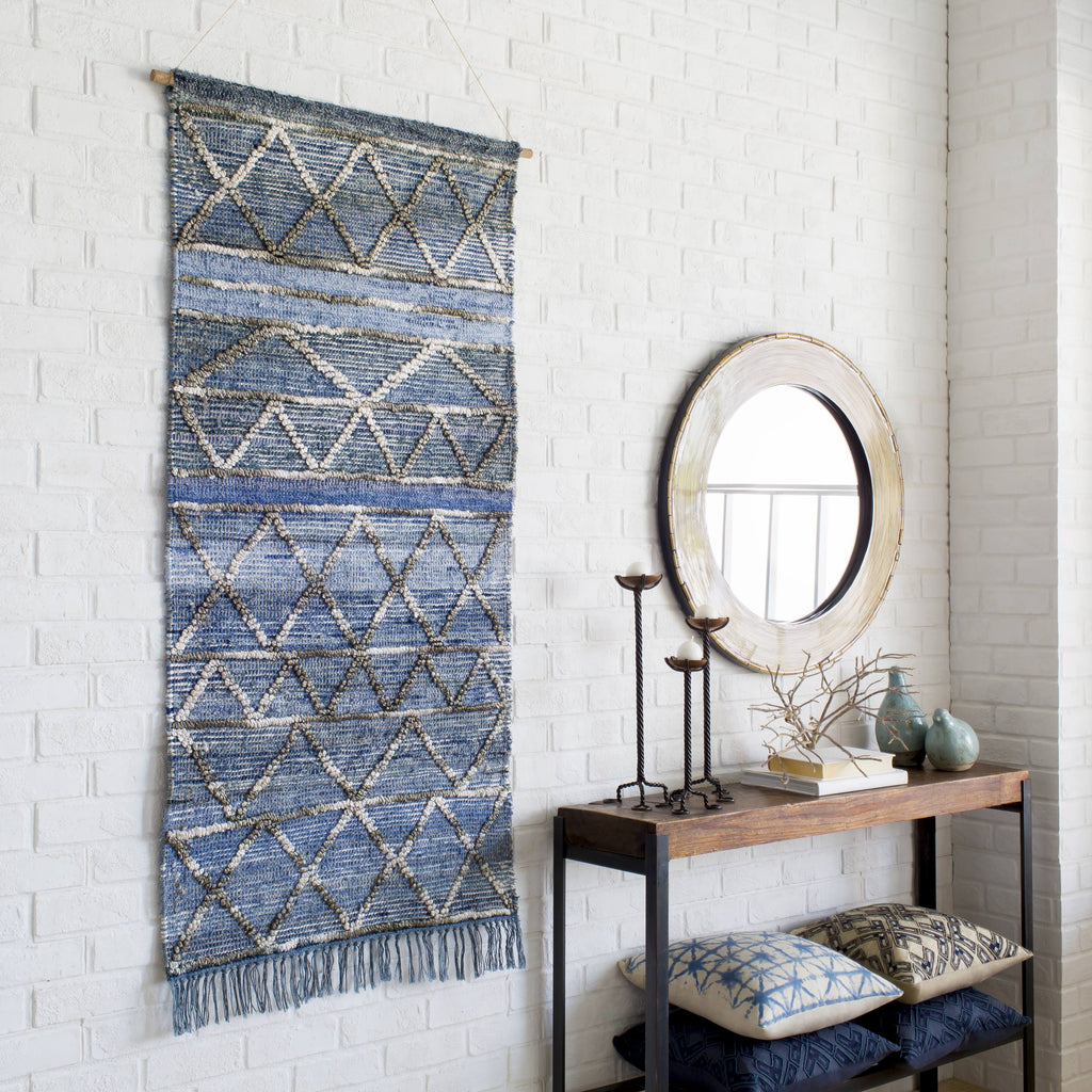 Wall Hanging U22143
