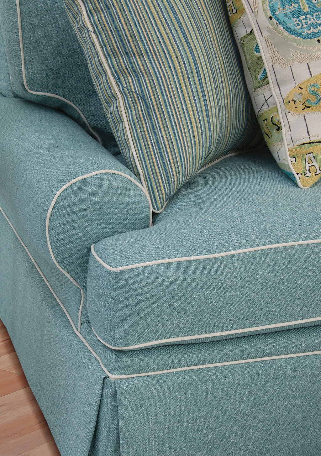 Upholstered Arm Chair Q83165