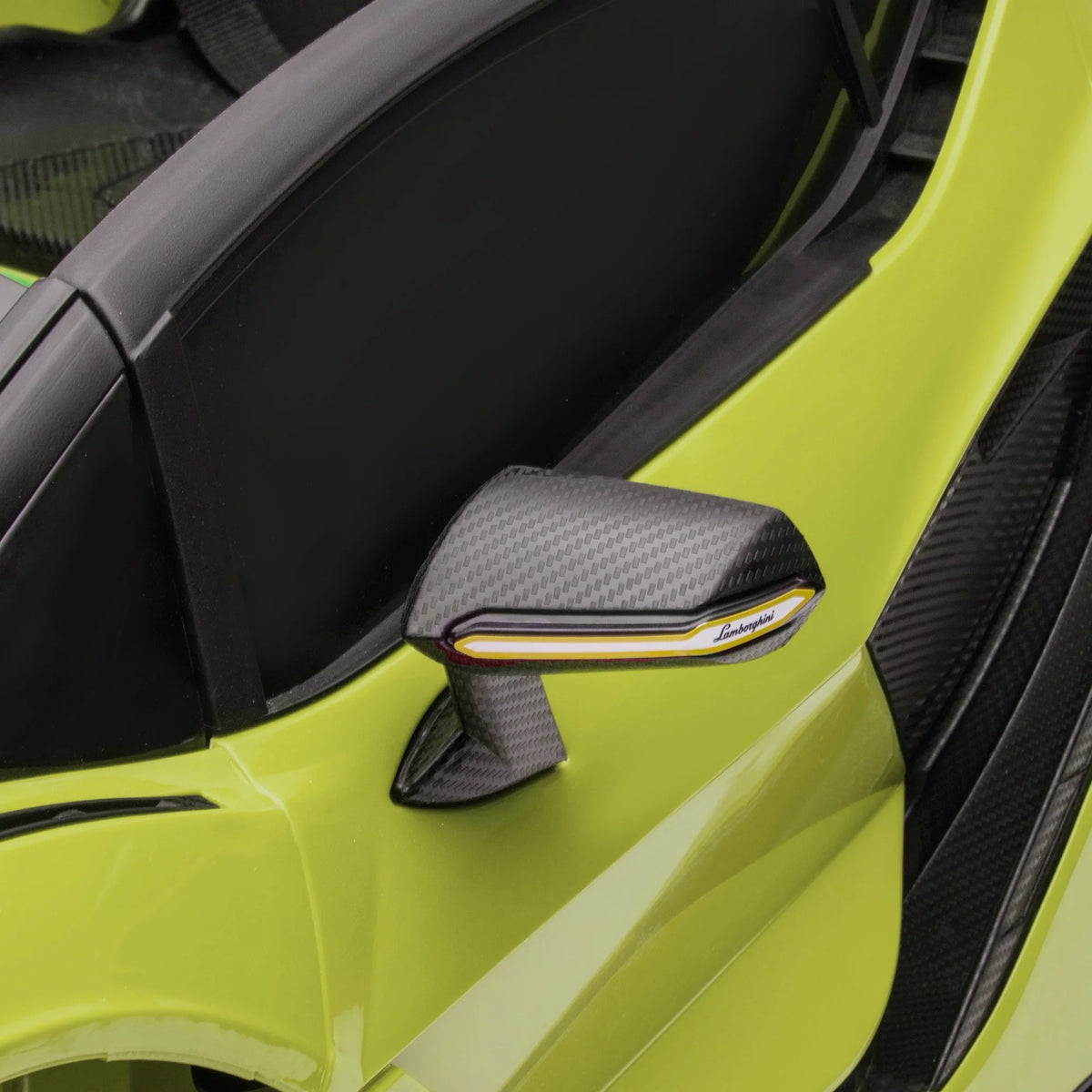 Green 12 V Electric Ride-On Car with Parent Remote Control T87856