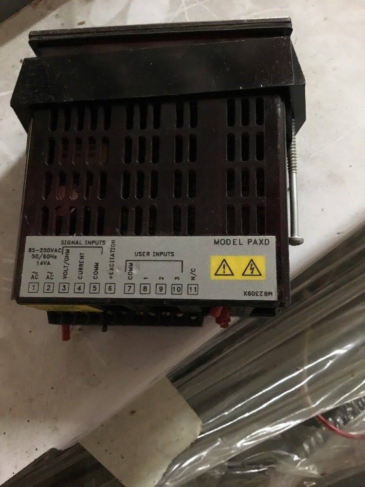 Panel Meter with Red Display Q36210