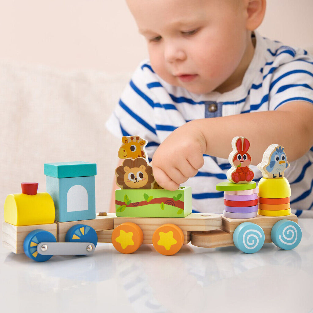 Wooden Stackable Train Set with Animal Toys & Locomotive F123543