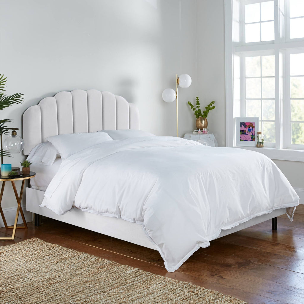 White Shell Velvet Bed J390