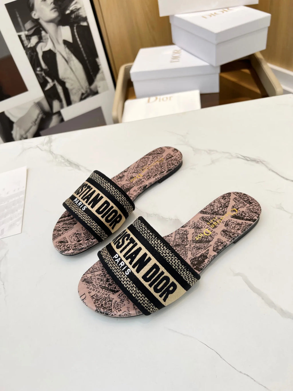 Women Slippers X886
