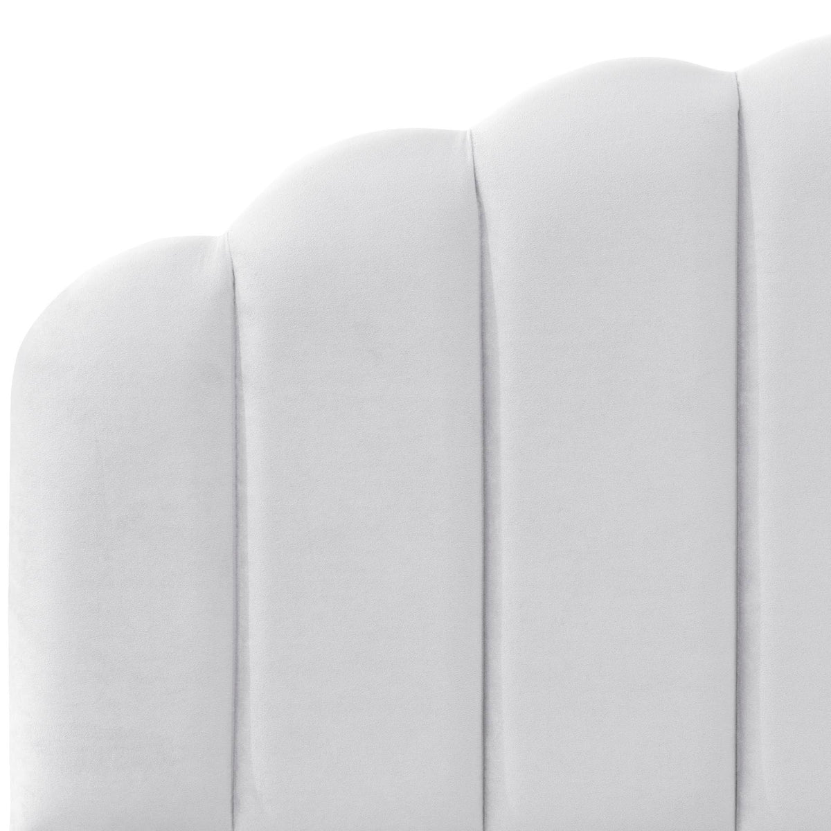 White Shell Velvet Bed J390