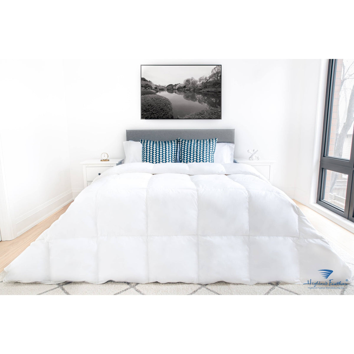 600 Loft White Down Comforter with Corner Ties C9662