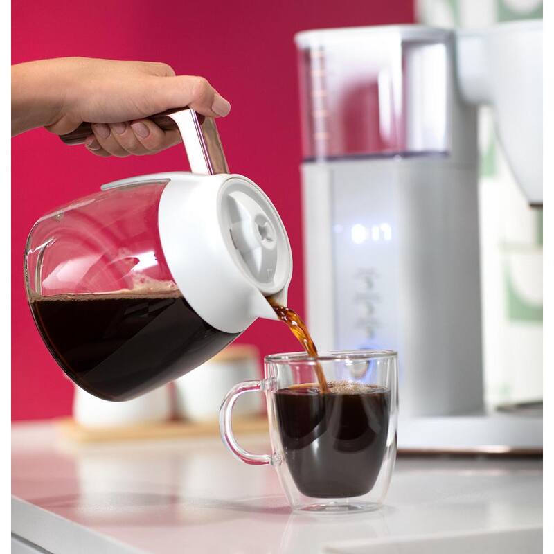 10 Cup Matte White Drip Coffee Maker with Glass Carafe G624
