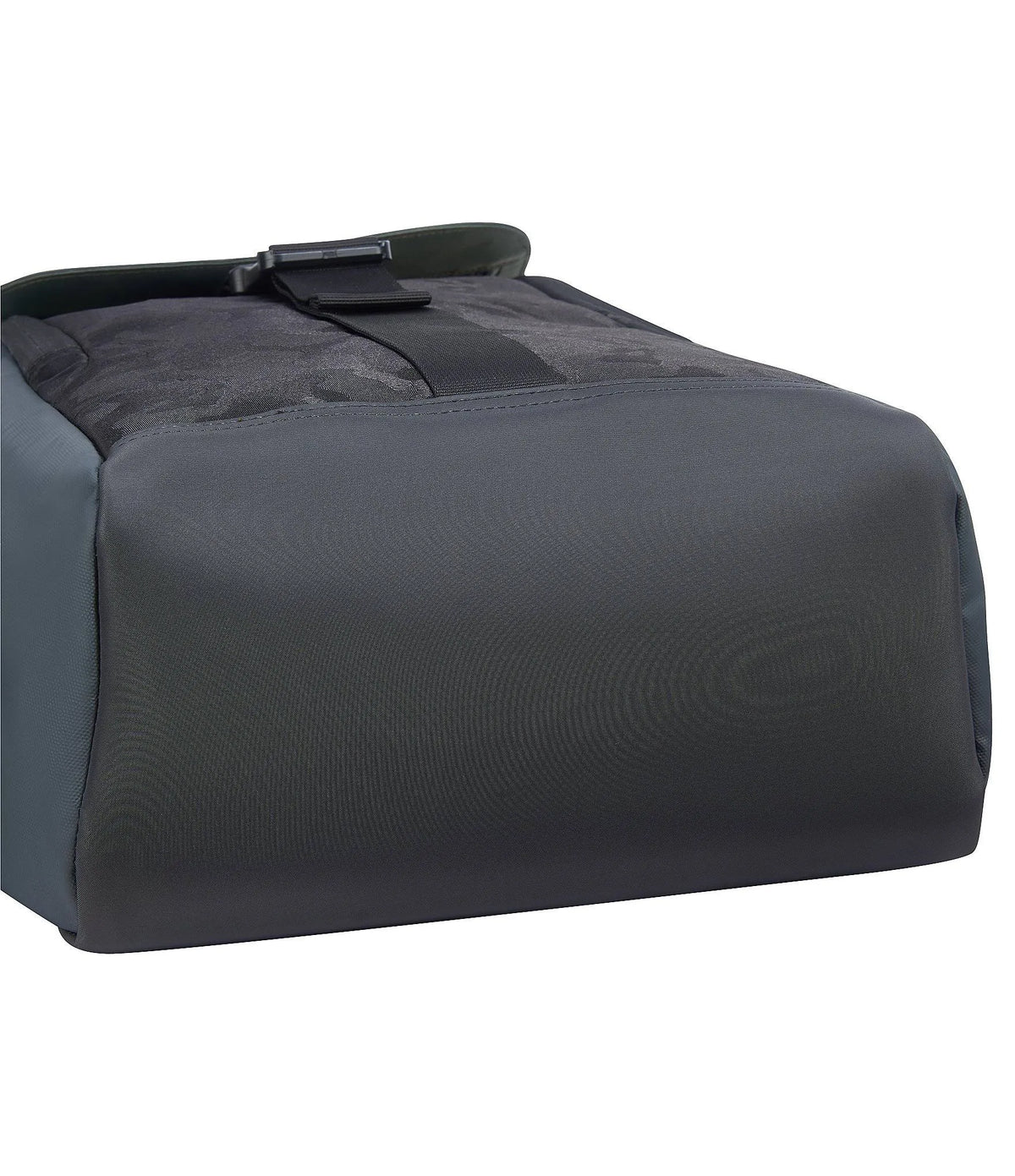 15x22 Laptop Backpack Black Camo C149