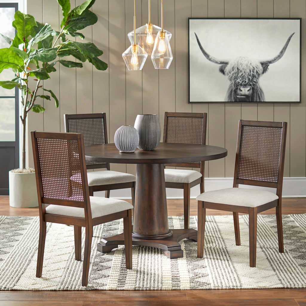 White Pedestal Table Y16717