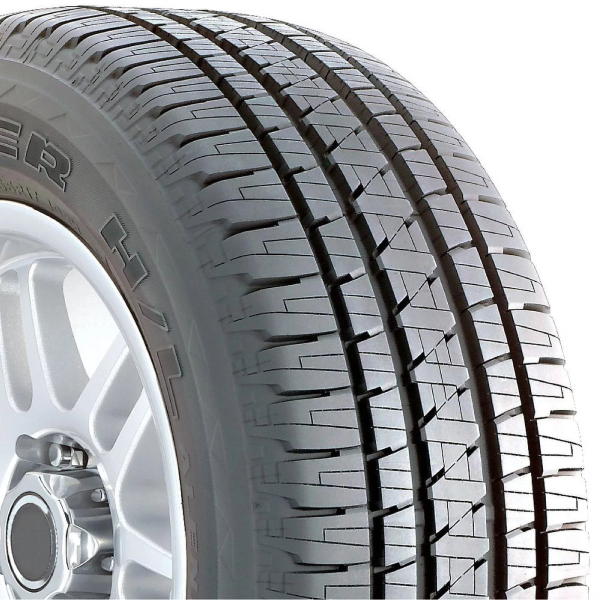275/55-20 113 T Tire X478