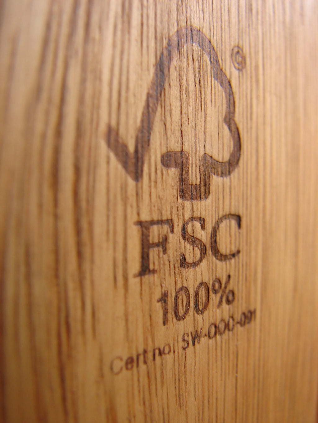 Round Teak Finish Patio Table C9995