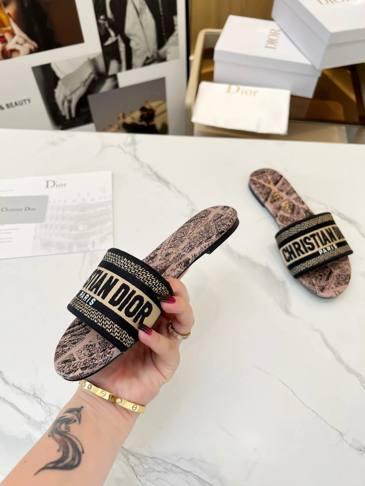 Women Slippers X886